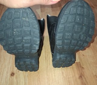 Botas de nieve para niño. Talla 32