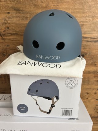 Patinete y Casco Banwood