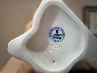 Lladró porcelana, Bajo el sol de primavera 7636