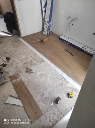 Montaje de tarima y pintura