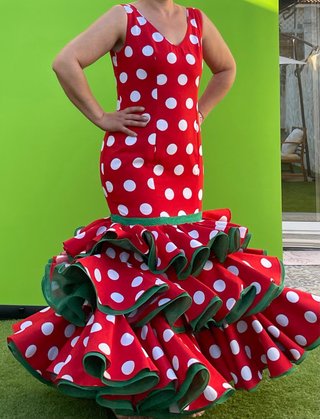 Traje de flamenca talla 40-42 elastico