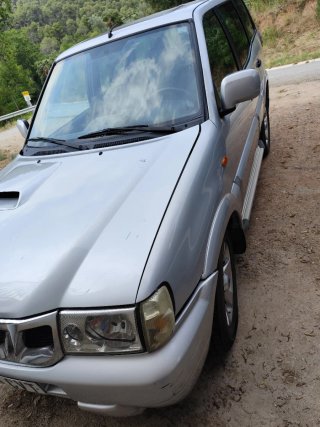 Nissan Terrano II 2004
