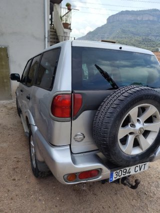 Nissan Terrano II 2004