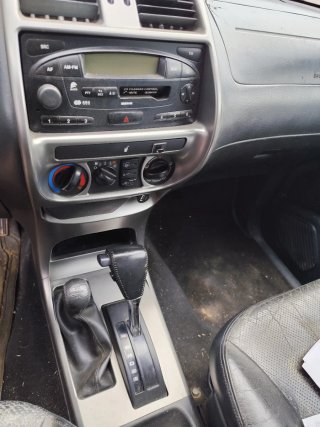 Nissan Terrano II 2004