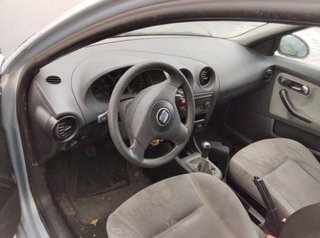 1864938 seat 6l6867769h bandeja tras ibiza (6l1)