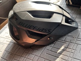 Casco Bluegrass Rogue Talla M