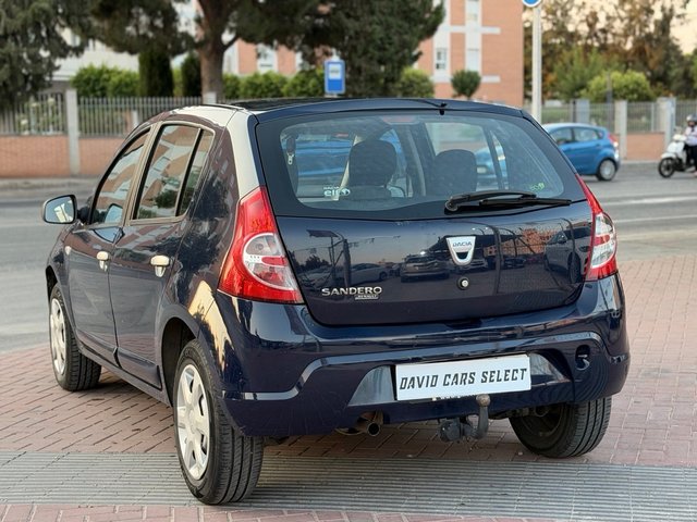 Dacia Sandero 2010