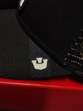 Gorra Goorin Bros Frenchie Negra y Gris