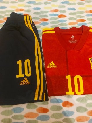 Equipacion España Niño