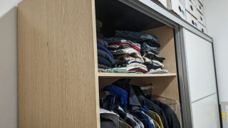 Armadio con porte scorrevoli