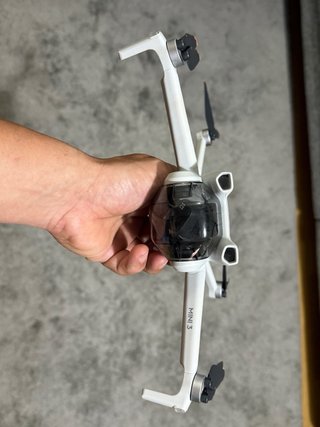 Dron DJI Mini 3  Muy poco uso esta como nuevo