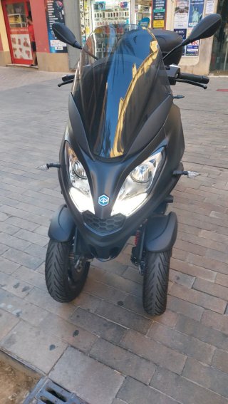 Piaggio MP3 300 HPE Sport Negra