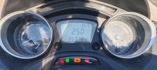Piaggio MP3 300 HPE Sport Negra