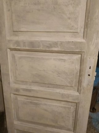 Puertas de madera blancas