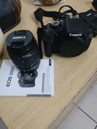 Canon EOS 1200D + Obiettivo 18-55mm III