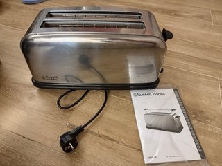 Pack tostadora + hervidor Russell Hobbs
