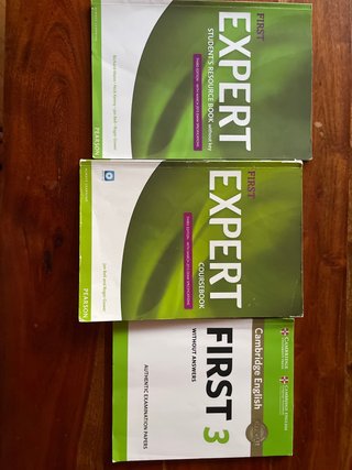 3 libros ingles First set