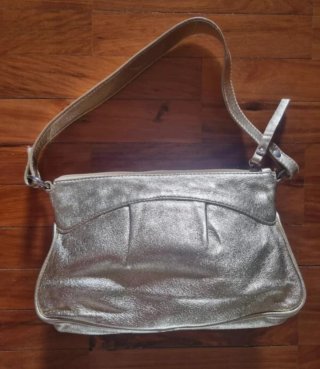 Borsetta in pelle platino Coccinelle