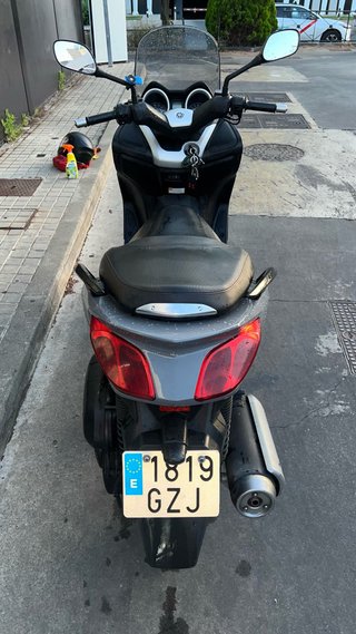 YAMAHA Xmax 250 abs 2011 Nardo Grey MaxiScooter
