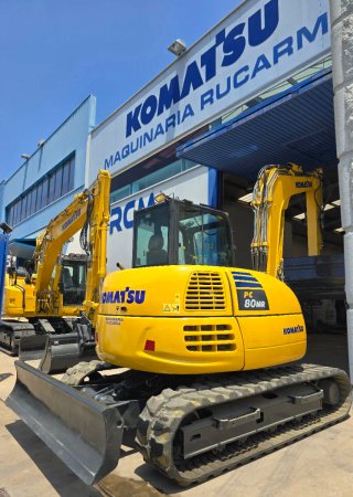 Excavadora KOMATSU PC80MR-5