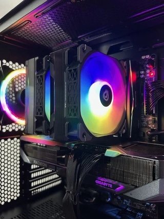 PC Gaming Ryzen 9 9900X 32GB RAM RX 9070 XT