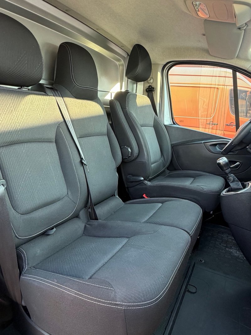 Nissan NV300 2021, foto 10