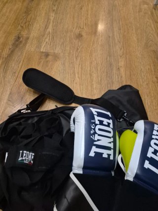 Kit Iniciación Boxeo Leone Guantes y Vendas