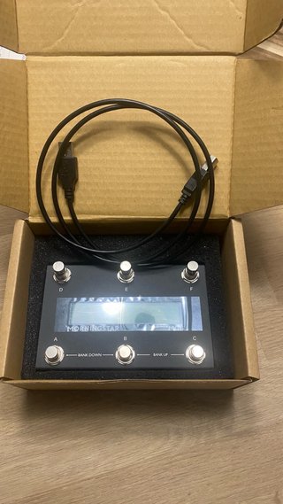 Morningstar MC6 MK2 MIDI controller
