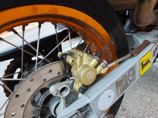 Aprilia Factory 650