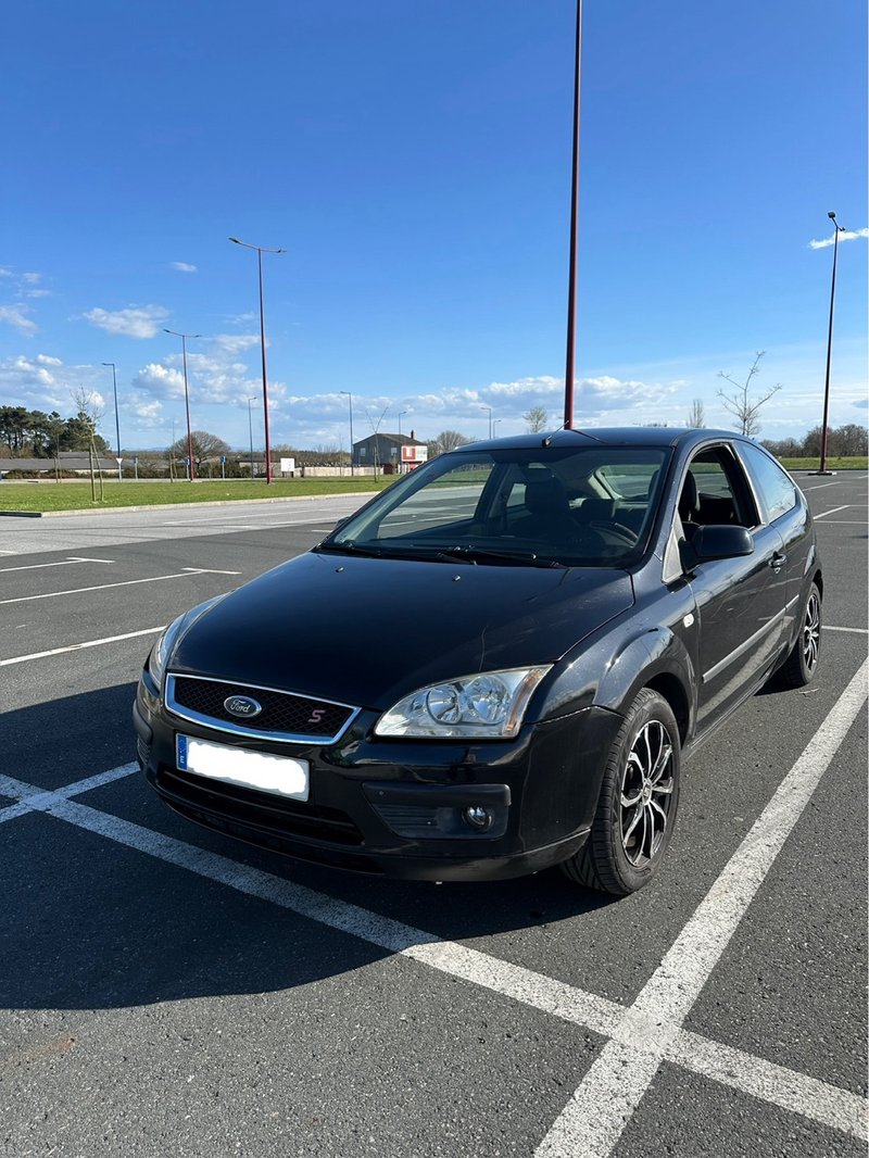 Ford Focus 2005 - foto 1