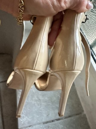 Décolleté Zara beige tacco 10 cm sandali