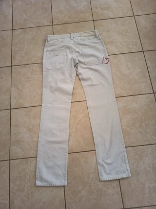 Dsquared2 Jeans Bianchi - Un difetto
