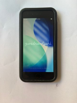 iPhone SE 2ª Gen 64GB Nero + Custodia Rhinoshield