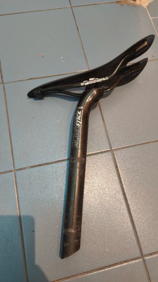 Tija sillín carbono Deda Black Stick 31,6mm
