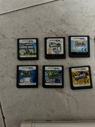 Nintendo DS lite con cargador (SIN JUEGOS vendido)