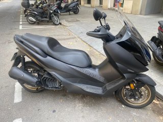 Moto Zontes 420 km. Comprada en febrero. NUEVA.