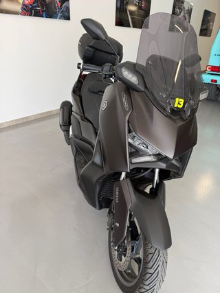 Yamaha xmax 300 techmax