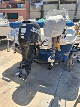 Barca beneteau fliyer 550 open