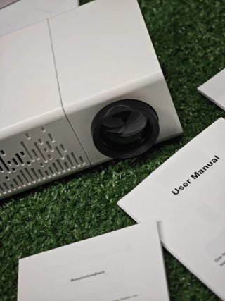 Mini Proyector LED Blanco