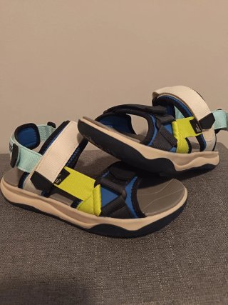 Sandalias Zara niño