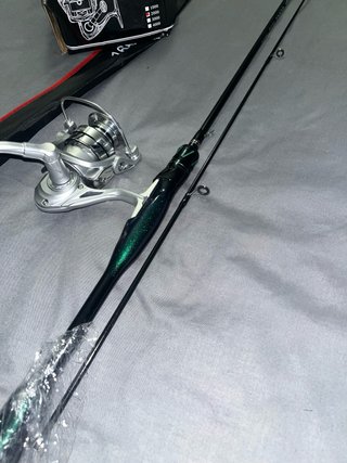 Caña y carrete rockfishing a estrenar