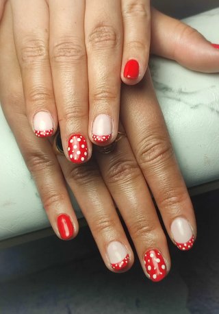 MANICURA SEMIPERMANENTE  A DOMICILIO EN LINARES