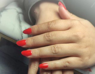 MANICURA SEMIPERMANENTE  A DOMICILIO EN LINARES