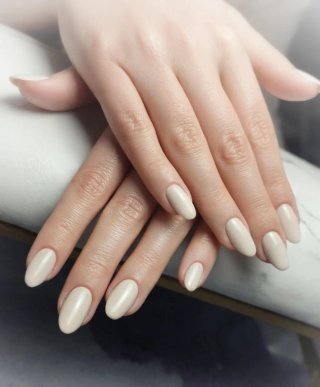 MANICURA SEMIPERMANENTE  A DOMICILIO EN LINARES