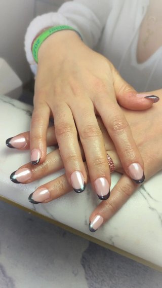 MANICURA SEMIPERMANENTE  A DOMICILIO EN LINARES