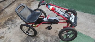 Coche de pedales modificado