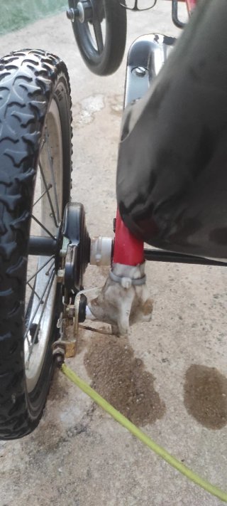 Coche de pedales modificado