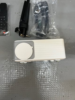 Akiyo mini proyector