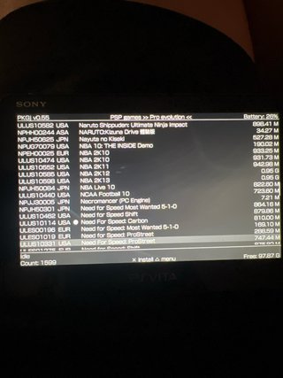 PS Vita Slim Negra con Caja y Tarjeta 128GB
