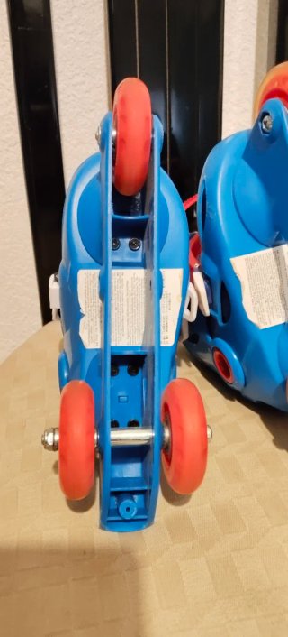 Patines ajustables para niños talla 26-28